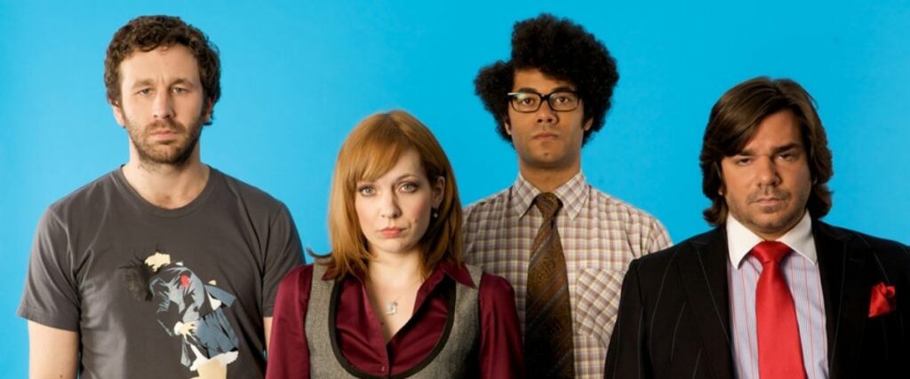 8 Séries Sobre Tecnologia que Todo Programador Precisa Assistir The IT Crowd 1024x427 - 8 Séries Sobre Tecnologia que Todo Programador Precisa Assistir